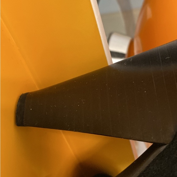 Women’s Kitten Heel Booties - Picture 3 of 3